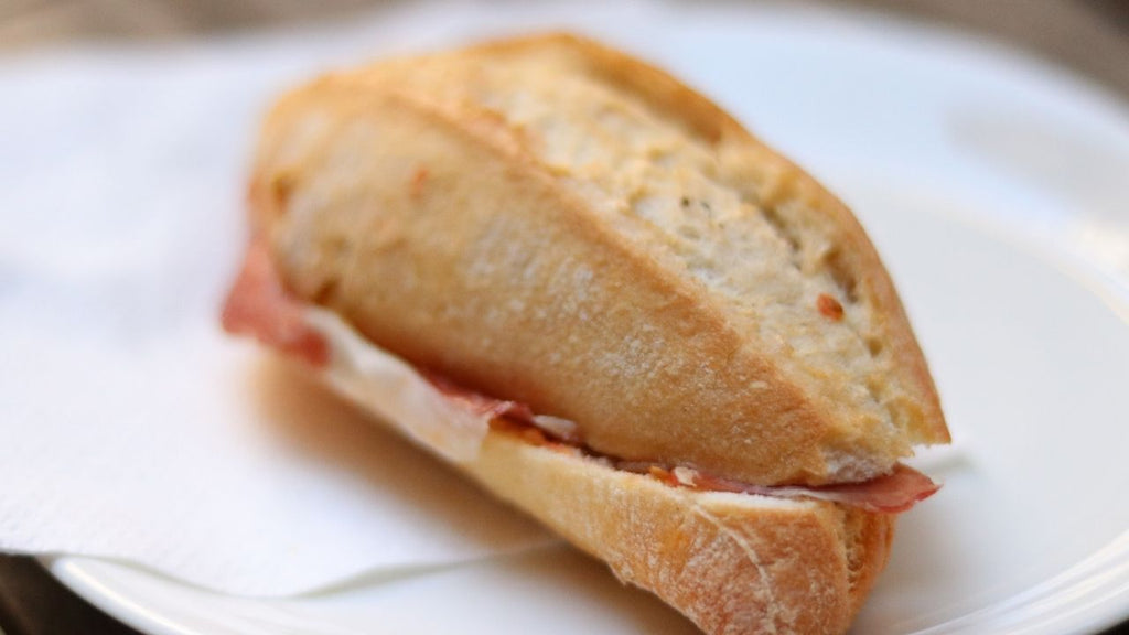 Bocata de Jamón Serrano y Queso Manchego